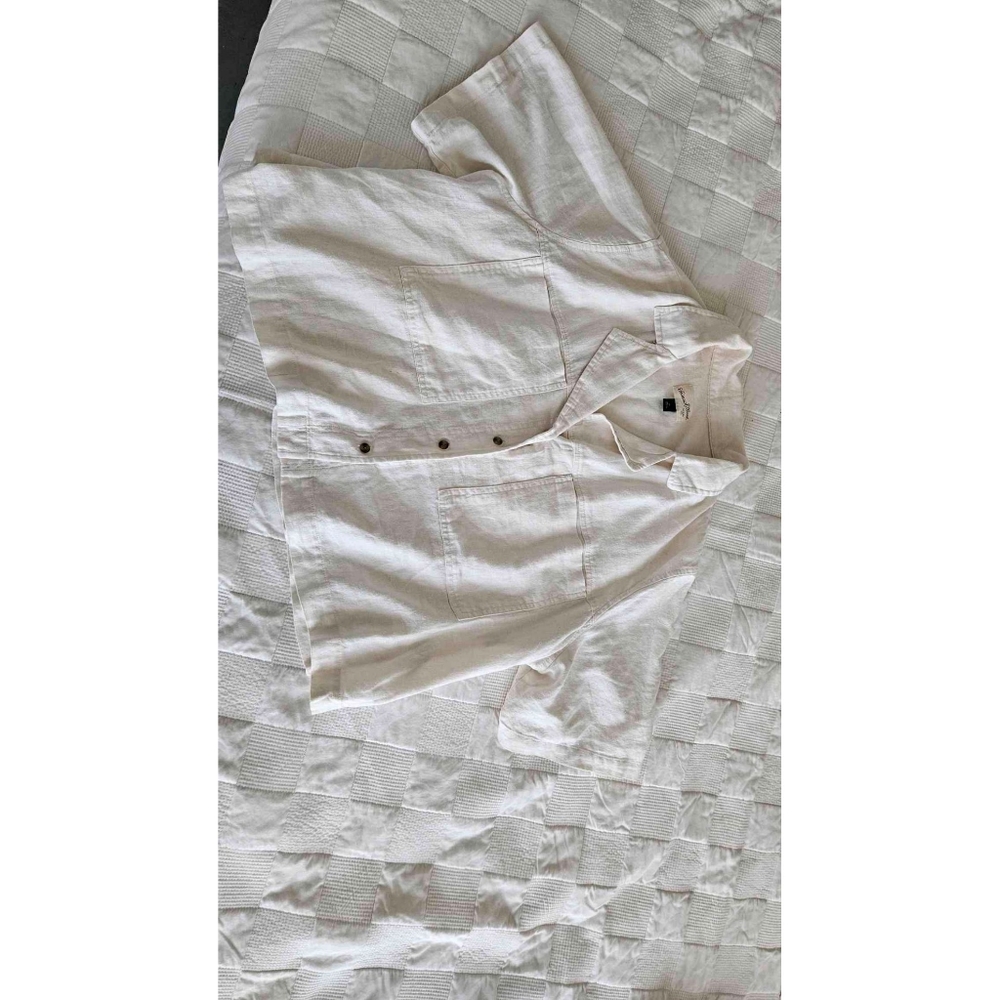 Universal Thread Linen Blend Button T